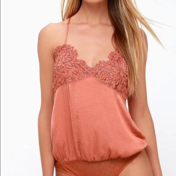 Free People Sweetie Pie Rusty Rose Bodysuit Tank Top Cami Size XS - Picture 1 of 12